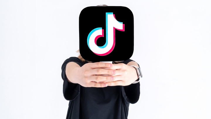 Perde a noção do tempo no TikTok? Entenda mecanismo que causa isso